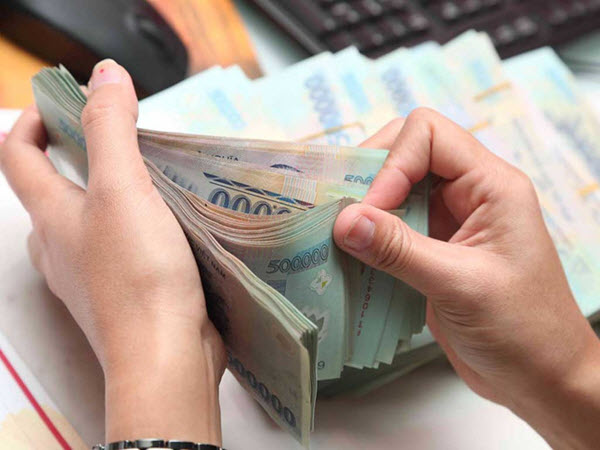 CÓ THỂ KHỞI KIỆN YÊU CẦU TRẢ LÃI 3 % MỘT THÁNG KHÔNG ?